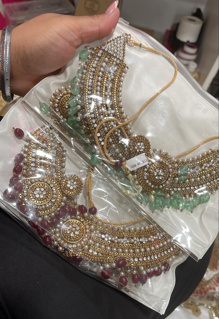 Luxury Necklace Set with Earrings and Tilla – Traditional Bridal Jewelry for Women