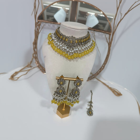 Polki Choker Set with Pearls