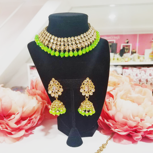 Elegant Polki Choker Set with Stud Earrings & Maang Tikka – Luxury Bridal Jewelry for Women